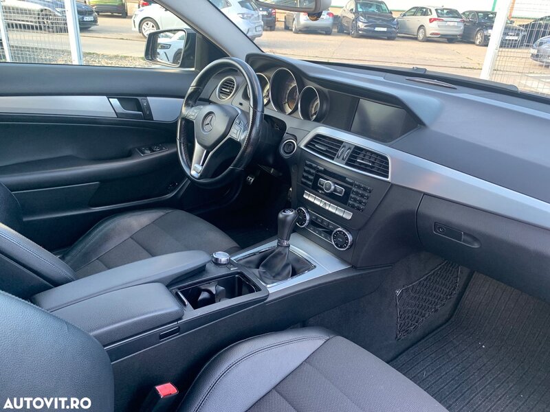 Mercedes-Benz C 220