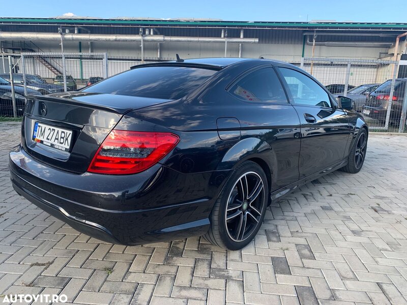 Mercedes-Benz C 220